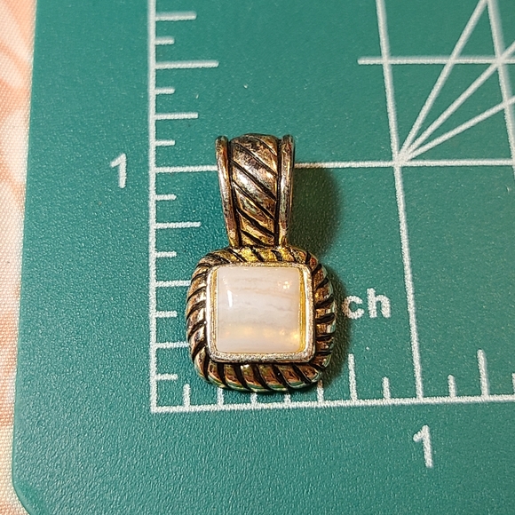 Pendant For Sale today - Picture 7 of 9